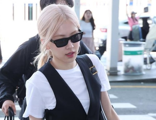 Rosé makes first appearance after agency change, heads to Paris