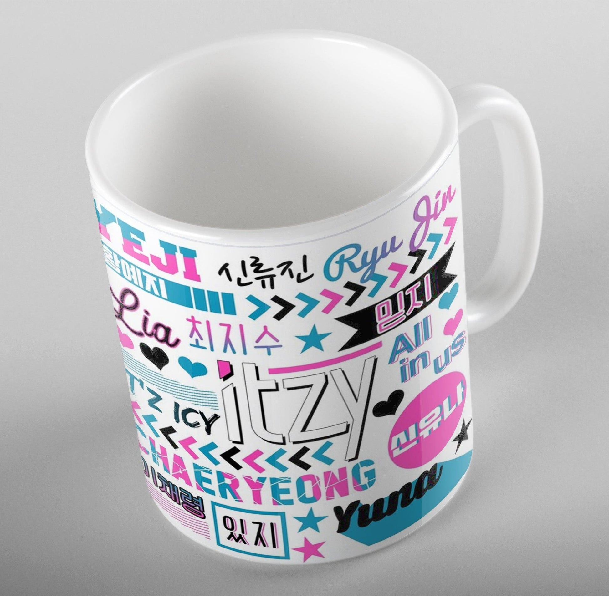 itzy collage fanart mug